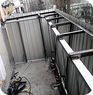 Кладка парапета из пеноблоков или кирпичей